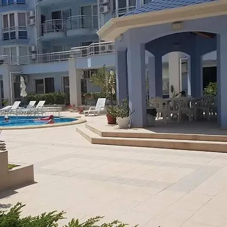 Family In Sunny Dream Appartement Slantchev Briag